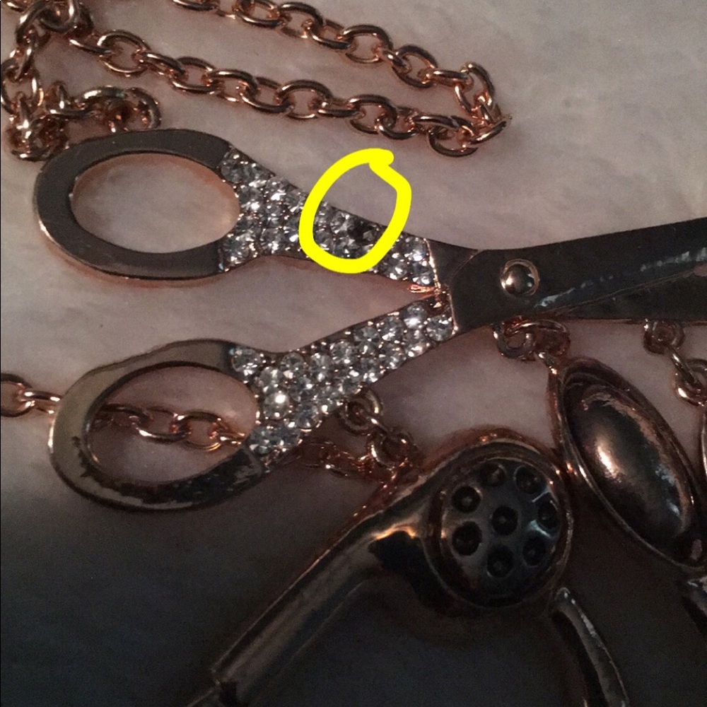 Accessories - Picture 5 of 5